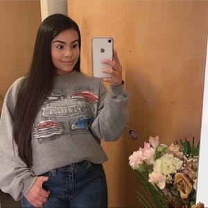 “American Classics” Crewneck 🤍